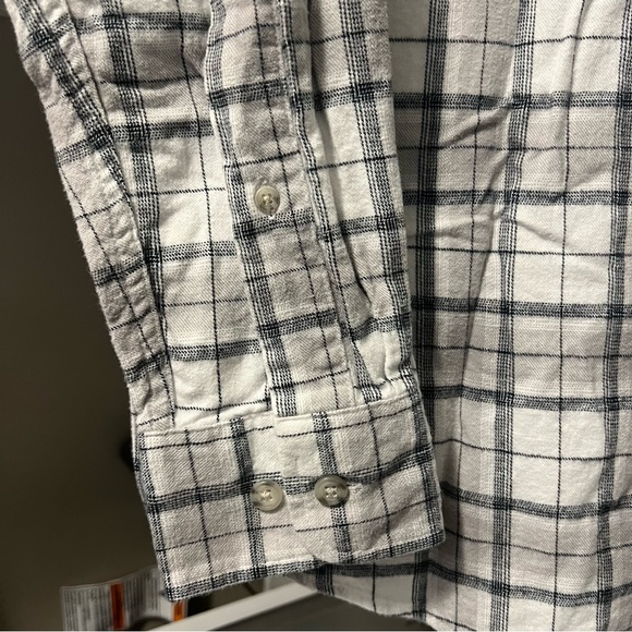 Cabela’s Grey Flannel Button Down Shirt L - Picture 6 of 7